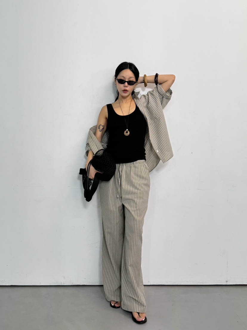 LIMLIMLIM韓國直郵女士新款職業時尚襯衫蕾絲衫不含內搭SLIM LIM LIM襯衫/蕾絲衫