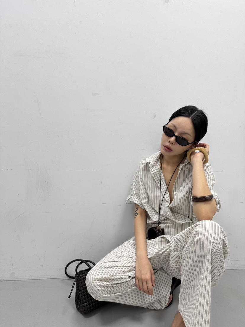 LIMLIMLIM韓國直郵女士新款職業時尚襯衫蕾絲衫不含內搭SLIM LIM LIM襯衫/蕾絲衫