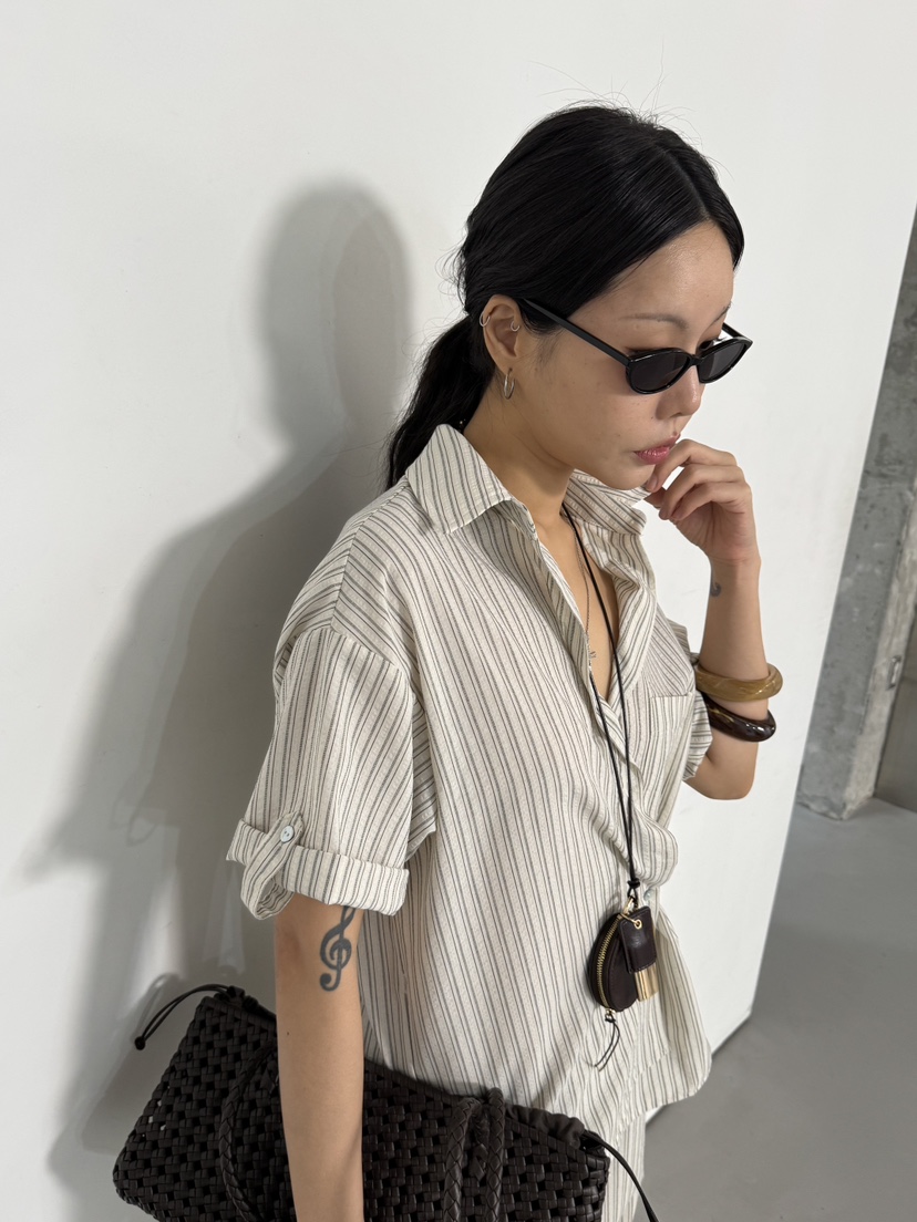 LIMLIMLIM韓國直郵女士新款職業時尚襯衫蕾絲衫不含內搭SLIM LIM LIM襯衫/蕾絲衫