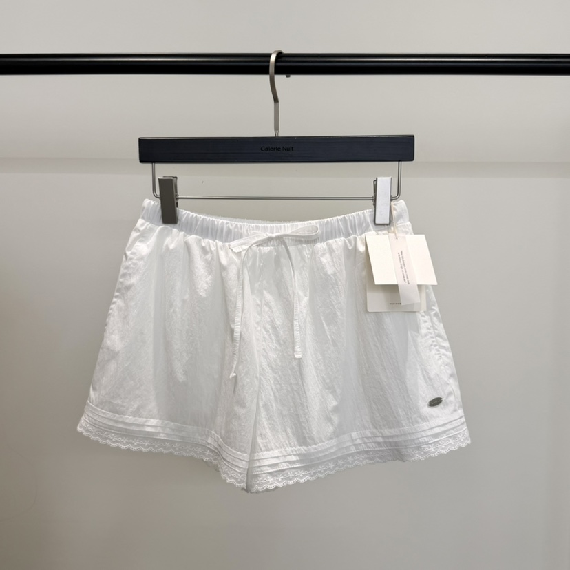 GALERIE NUIT韓國東大門直郵女士新品職業人氣熱賣短褲蕾絲GALERIE NUIT短褲圖色1