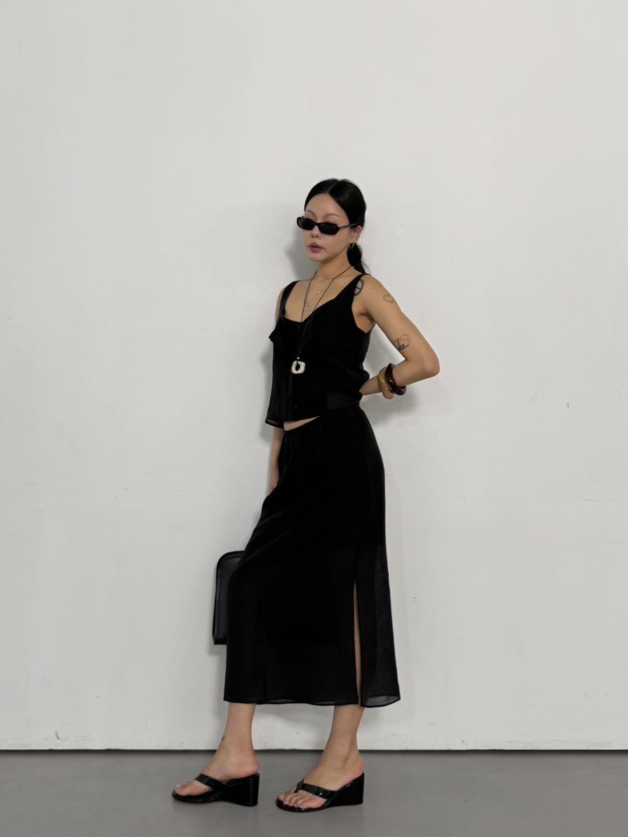 LIMLIMLIM韓國直郵女士新款26春夏推薦熱賣時尚人氣長裙SKLIM LIM LIM長裙