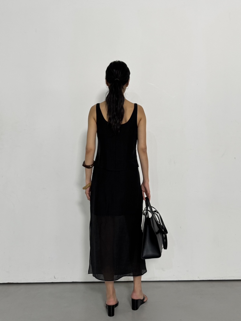 LIMLIMLIM韓國直郵女士新款26春夏推薦熱賣時尚人氣長裙SKLIM LIM LIM長裙
