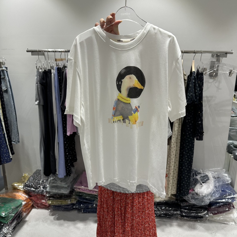 COMBO韓國直郵女士新品推薦26春夏時尚熱賣26夏季休閑T恤鴨COM_BOT恤圖色2