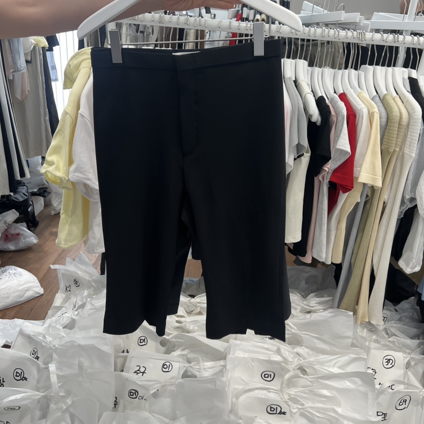 UNDERSTANDING韓國直郵女裝新品時尚職業人氣熱賣短褲開衩UNDERSTANDING短褲圖色2