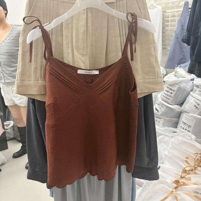 SOLD OUT韓國直郵實拍女士新品熱賣休閑26夏季人氣吊帶背心SOLD OUT吊帶/背心圖色1