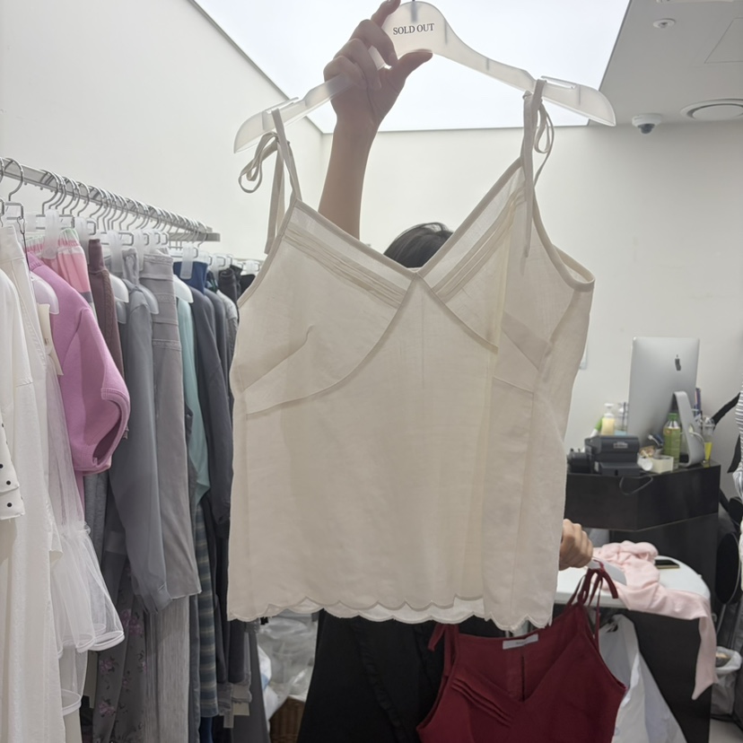 SOLD OUT韓國直郵實拍女士新品熱賣休閑26夏季人氣吊帶背心SOLD OUT吊帶/背心圖色2