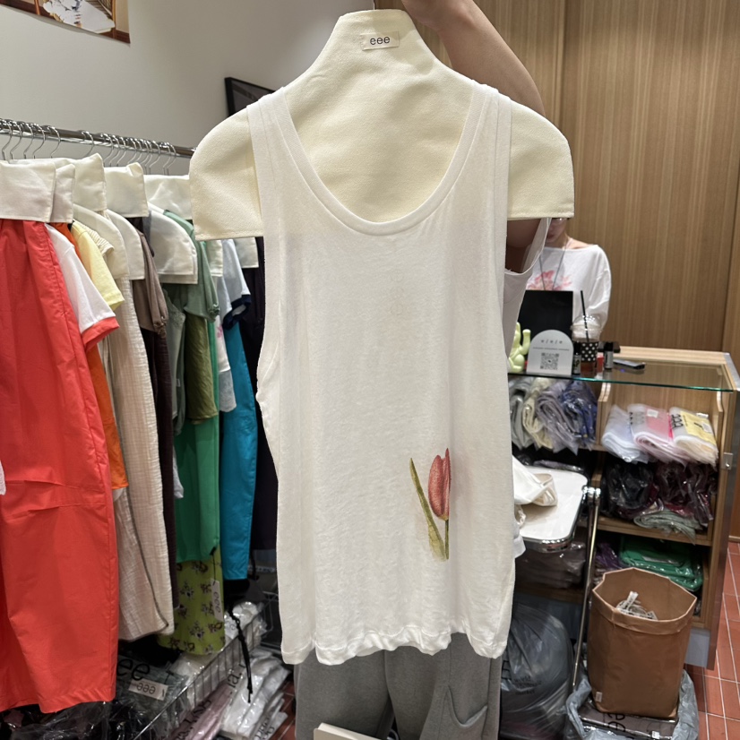 EEE韓國直郵女士新品熱賣時尚職業休閑推薦26夏季吊帶背心無袖EEE吊帶/背心圖色4