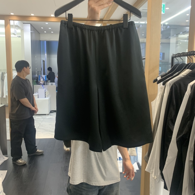 OBJECT東大門實拍韓國女裝新品休閑時尚26夏季26春夏短褲緞面OBJECT短褲圖色1