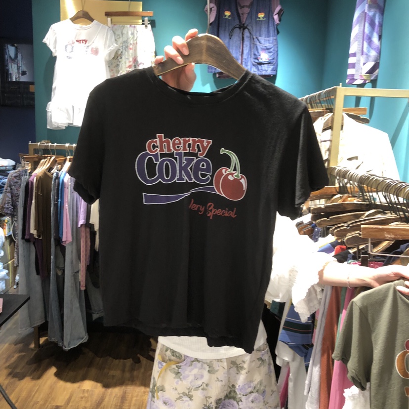 MERCI LINDA韓國東大門代購女裝新品熱賣時尚職業26春夏T恤MERCI LINDAT恤圖色1