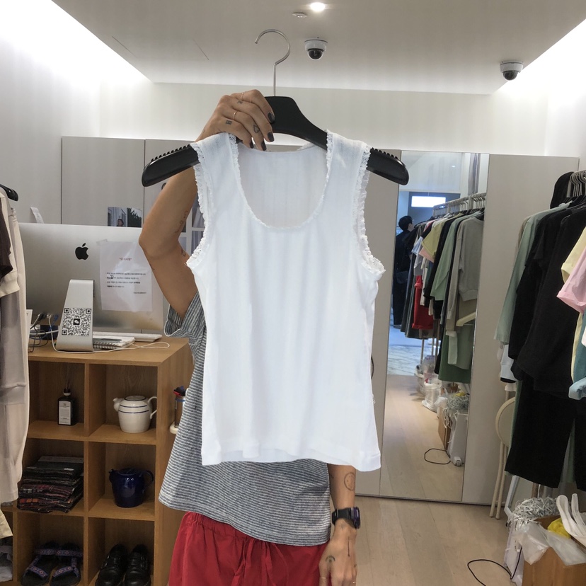 THE STARDUST韓國直郵女裝新款26春夏吊帶背心荷葉邊無袖THE STARDUST吊帶/背心圖色1