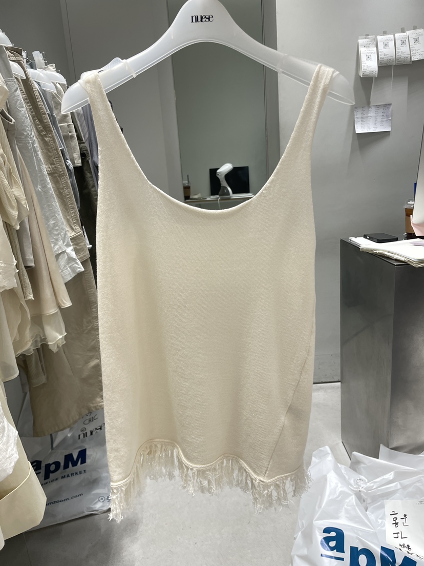 NUESE東大門實拍韓國女士新品推薦時尚吊帶背心粗花呢流蘇NUESE吊帶/背心圖色1