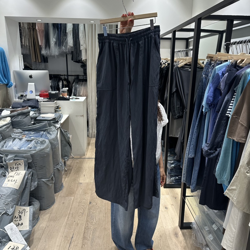 BRUNI/RICOTTA東大門實拍韓國女裝新品推薦熱賣職業休閑褲BRUNI/RICOTTA休閑褲圖色1