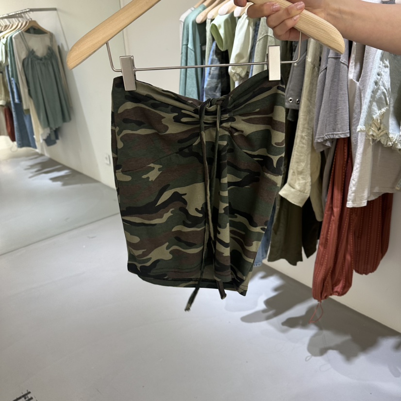 VAULT韓國直郵實拍女裝新品熱賣休閑人氣26夏季時尚吊帶背心VAULT吊帶/背心圖色2