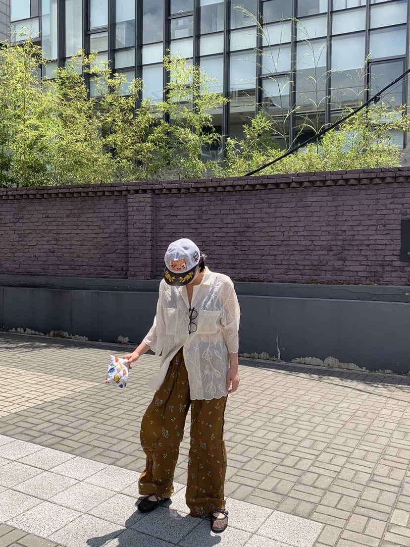 THE LINE-Q東大門實拍韓國女士新款休閑襯衫蕾絲衫天絲刺繡THE LINE-Q襯衫/蕾絲衫