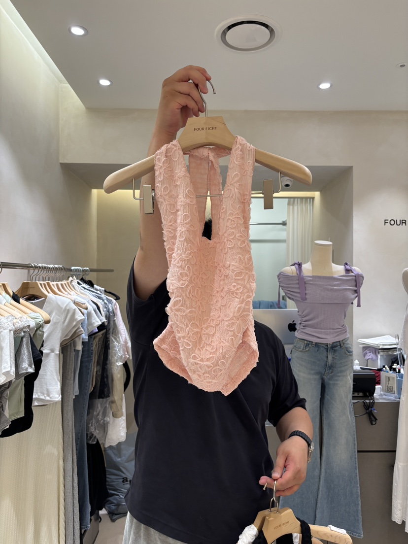 FOUREIGHT韓國代購女士新款推薦時尚熱賣休閑吊帶背心花朵FOUR EIGHT吊帶/背心圖色2