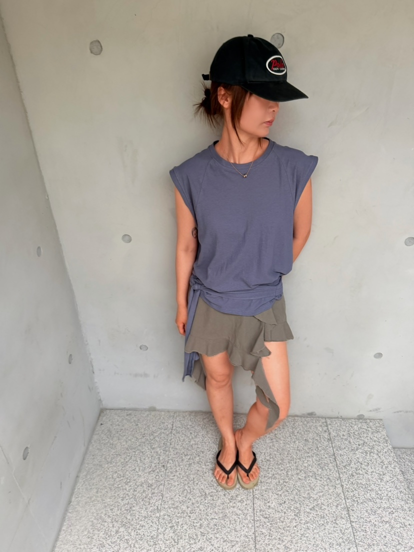OLI SEOUL東大門實拍韓國女裝新品人氣職業推薦26春夏T恤OLI SEOULT恤