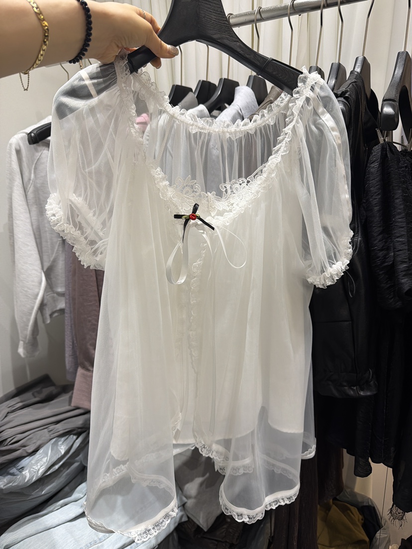 LE AVE韓國東大門直郵女裝新品時尚26春夏襯衫蕾絲衫不含內搭LE AVE襯衫/蕾絲衫圖色2
