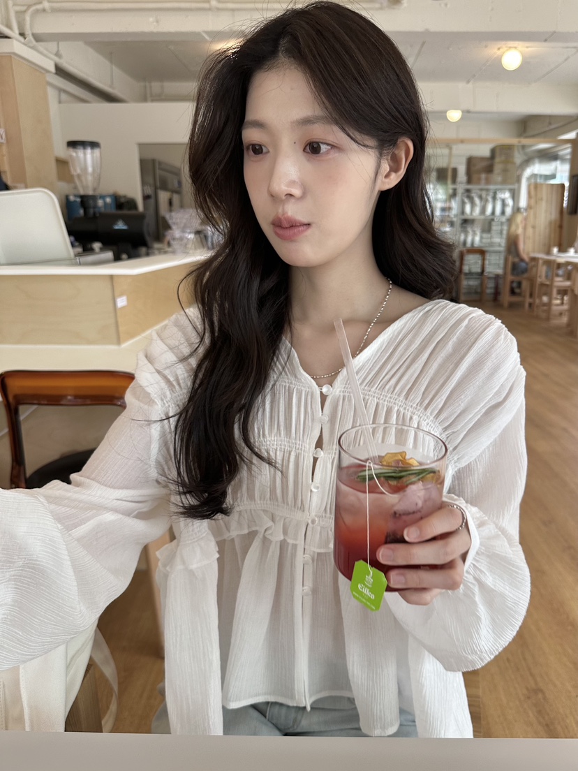 ERUME韓國直郵女士新款人氣推薦職業26春夏26夏季襯衫蕾絲衫ERUME襯衫/蕾絲衫