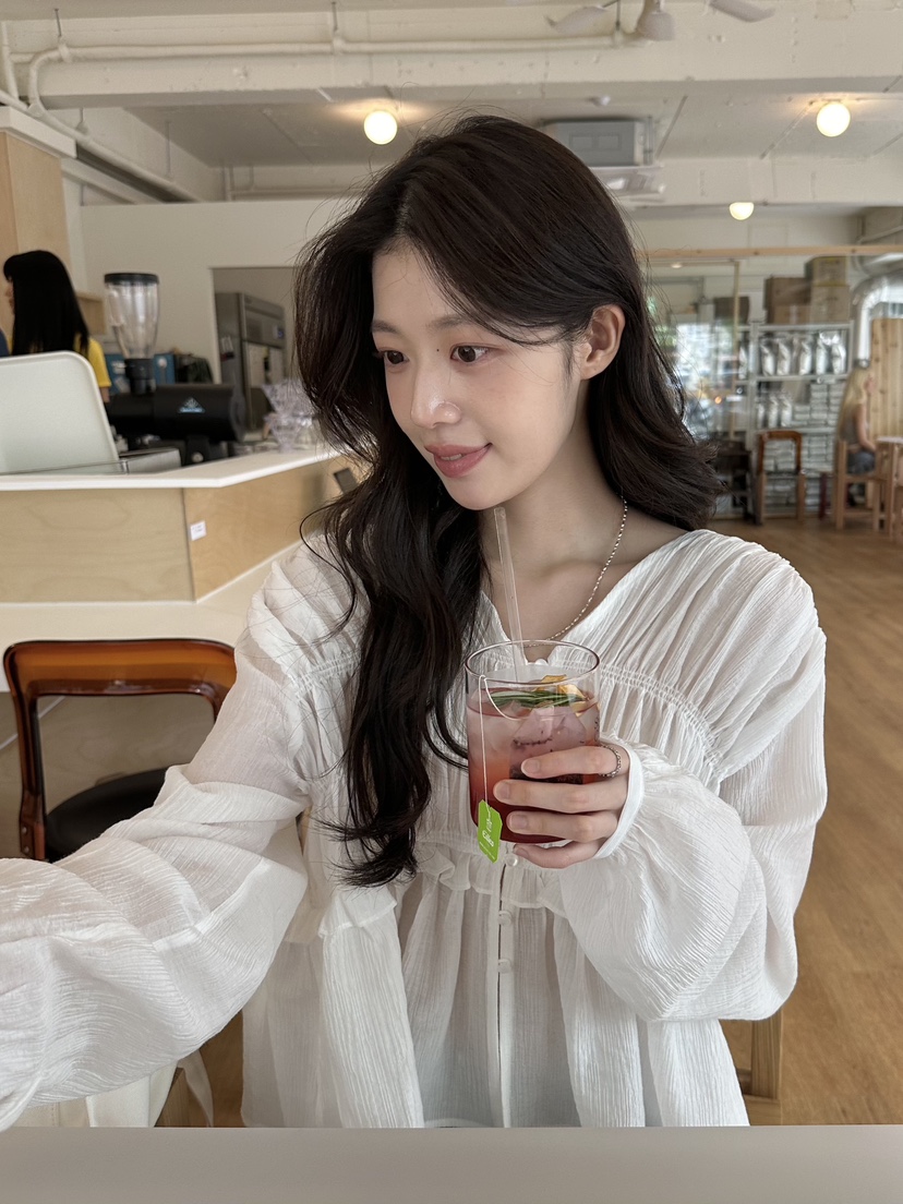 ERUME韓國直郵女士新款人氣推薦職業26春夏26夏季襯衫蕾絲衫ERUME襯衫/蕾絲衫