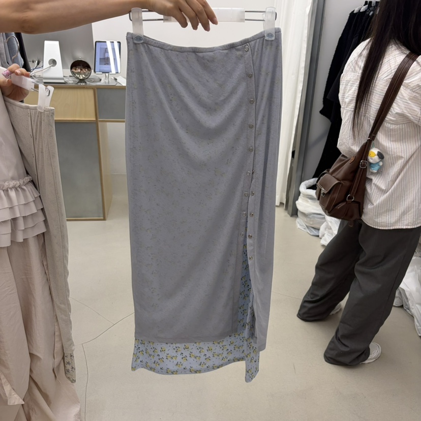 STAINLESS韓國直郵女士新品人氣26夏季職業半身裙中短裙花朵STAINLESS半身裙/中短裙圖色3