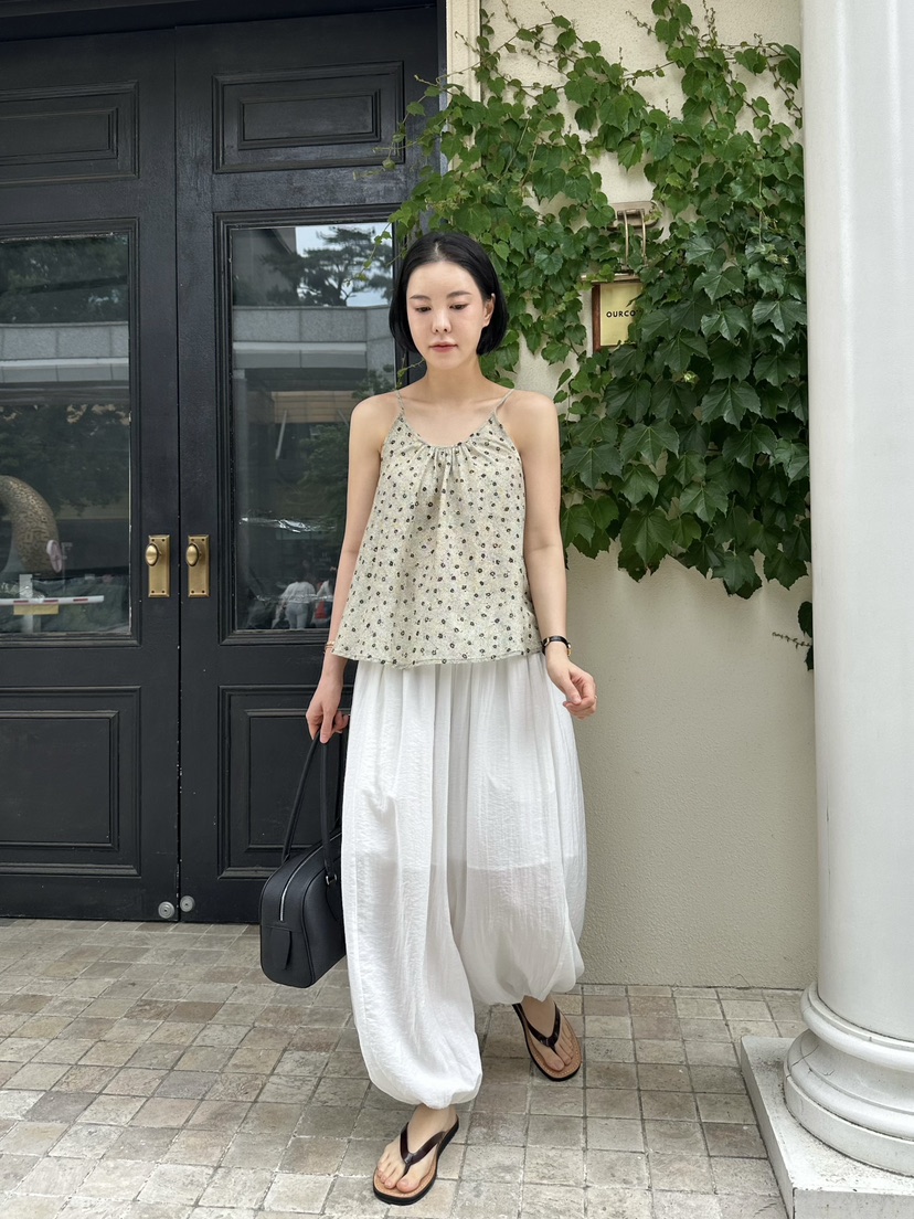 LE VASE韓國東大門直郵女士新品推薦熱賣26夏季吊帶背心LE VASE吊帶/背心