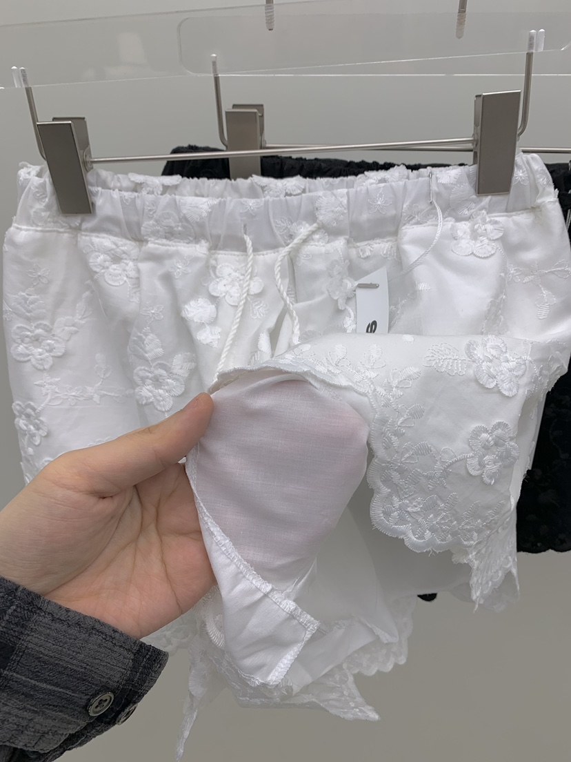 SEOLO韓國直郵實拍女裝新款26夏季人氣時尚26春夏短褲蕾絲Seolo seoul短褲