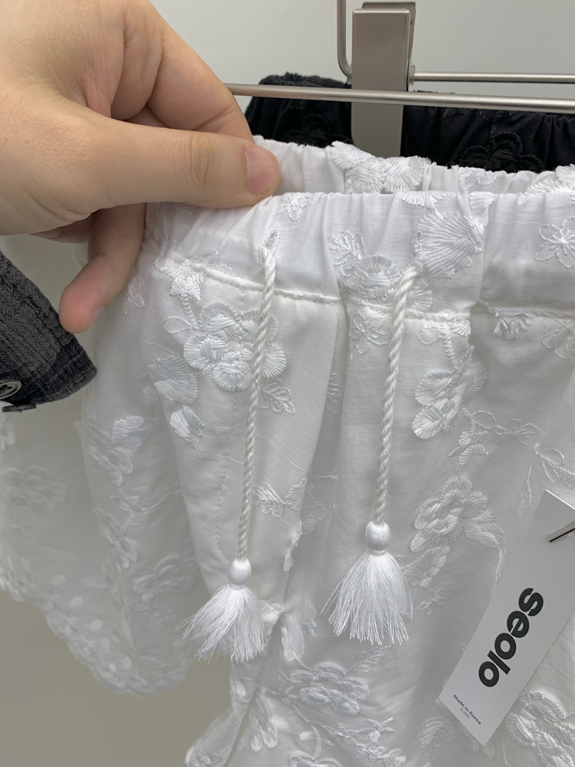 SEOLO韓國直郵實拍女裝新款26夏季人氣時尚26春夏短褲蕾絲Seolo seoul短褲