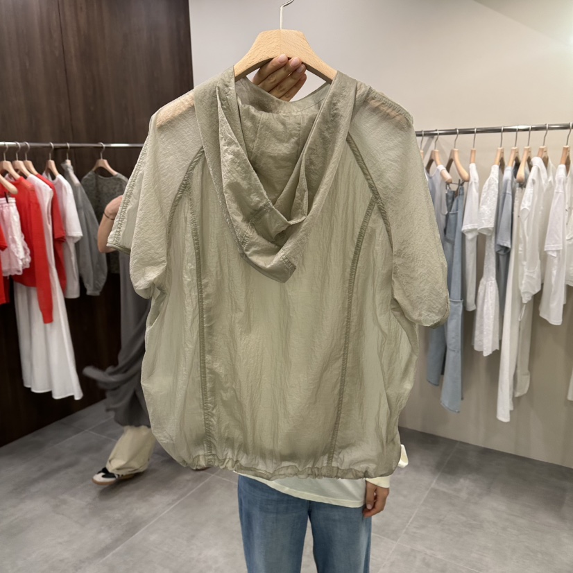 URBANSTORY/REMAKING韓國東大門代購女士新款26夏季襯衫蕾絲衫插肩連帽Remaking/URBANSTORY襯衫/蕾絲衫