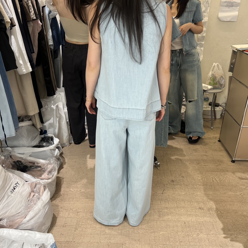 W AND J韓國東大門直郵女士新款人氣職業休閑推薦26春夏馬甲W AND J馬甲