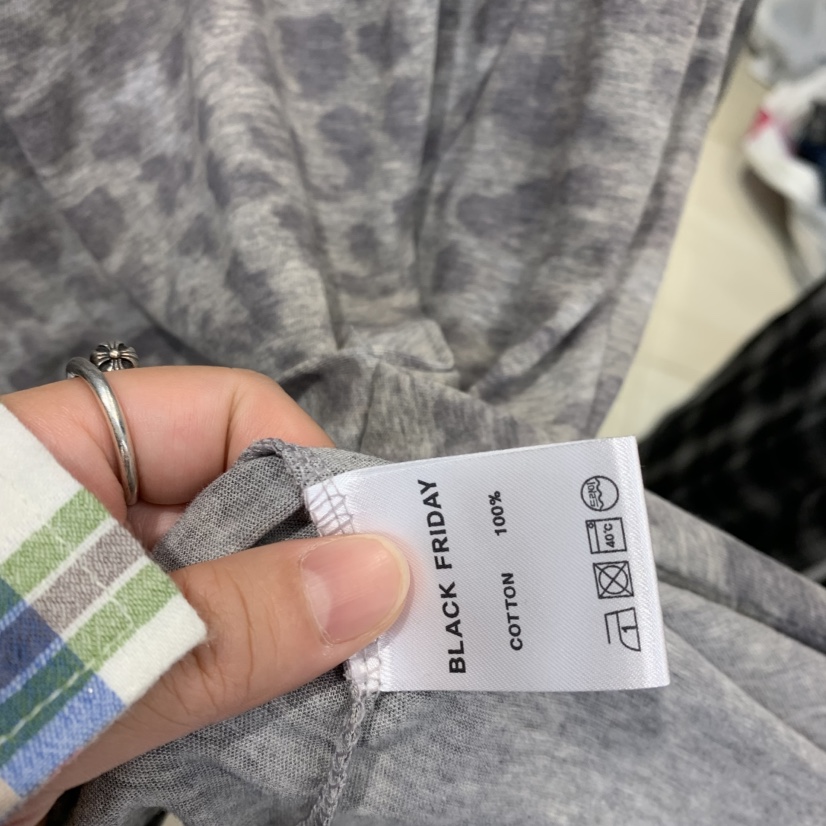 BLACKFRIDAY韓國代購女士新品休閑時尚推薦職業26春夏T恤BLACK FRIDAYT恤
