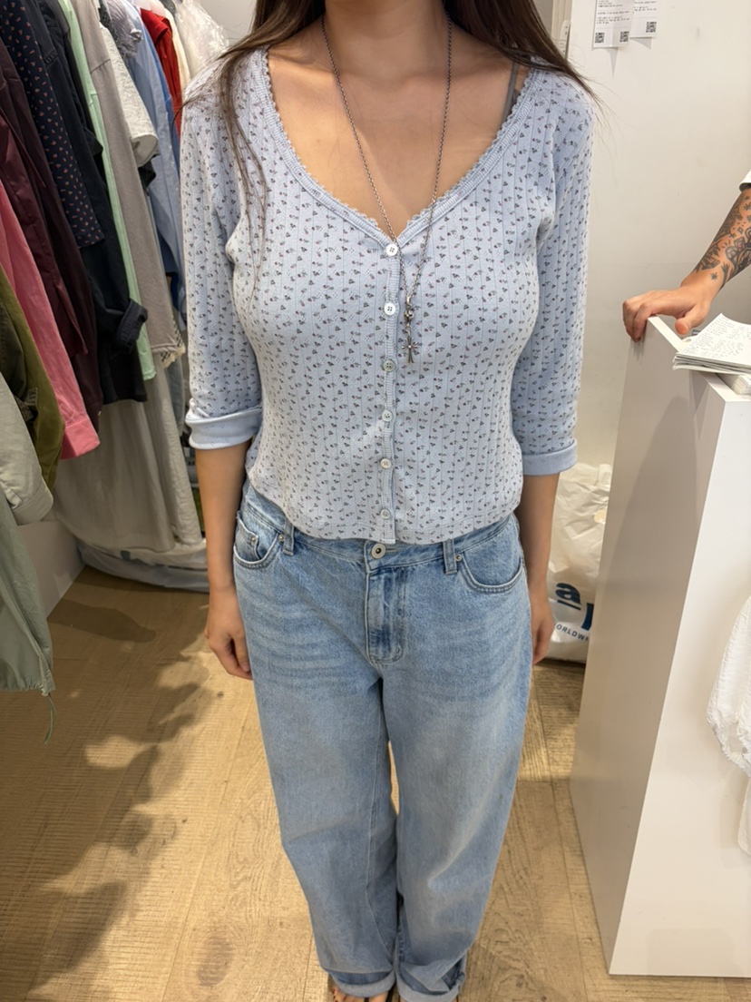 RUMIRU/AWEAR韓國直郵實拍女士新款熱賣長袖T恤花朵開衫awear/RUMIRU長袖T恤圖色2