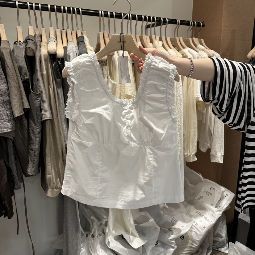 LE BUTTER韓國代購女裝新品休閑人氣26春夏推薦吊帶背心LE BUTTER吊帶/背心圖色1