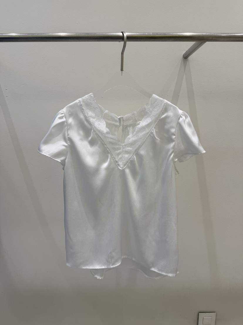 BLACK BIJOU韓國東大門直郵女士新品26夏季人氣襯衫蕾絲衫BLACK BIJOU襯衫/蕾絲衫圖色1