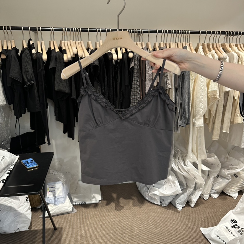 LE BUTTER韓國直郵女裝新品人氣26夏季時尚職業吊帶背心LE BUTTER吊帶/背心圖色2