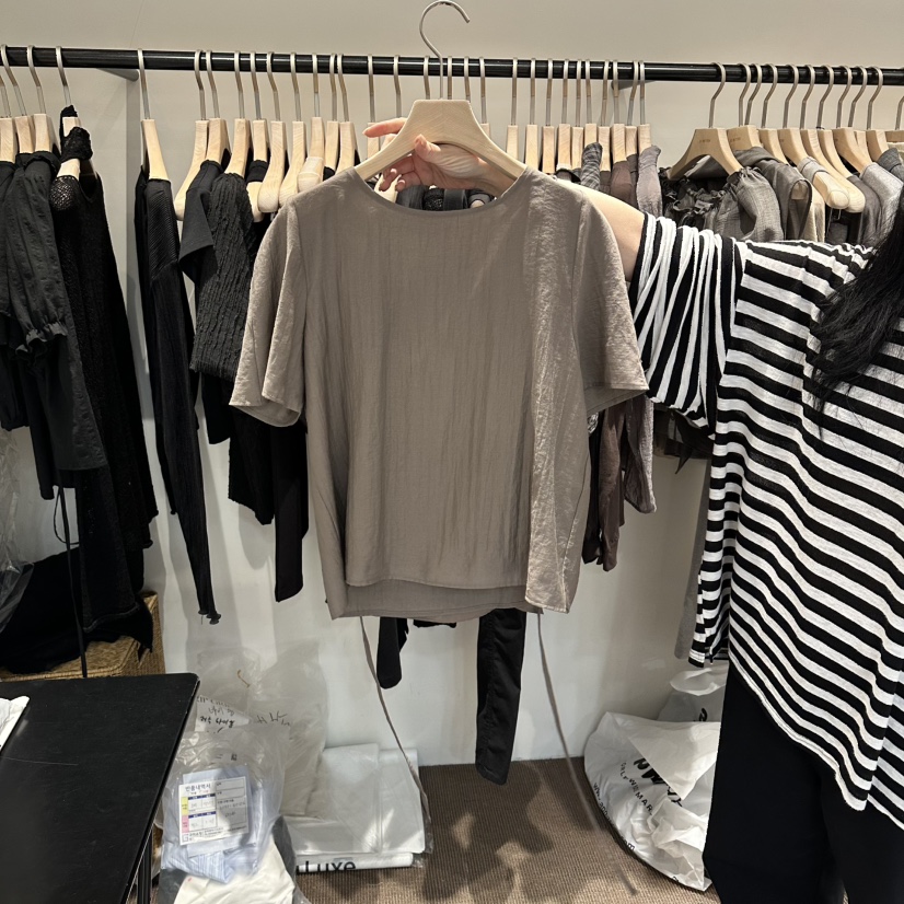 LE BUTTER韓國代購女裝新品人氣職業推薦時尚26春夏26夏季T恤LE BUTTERT恤