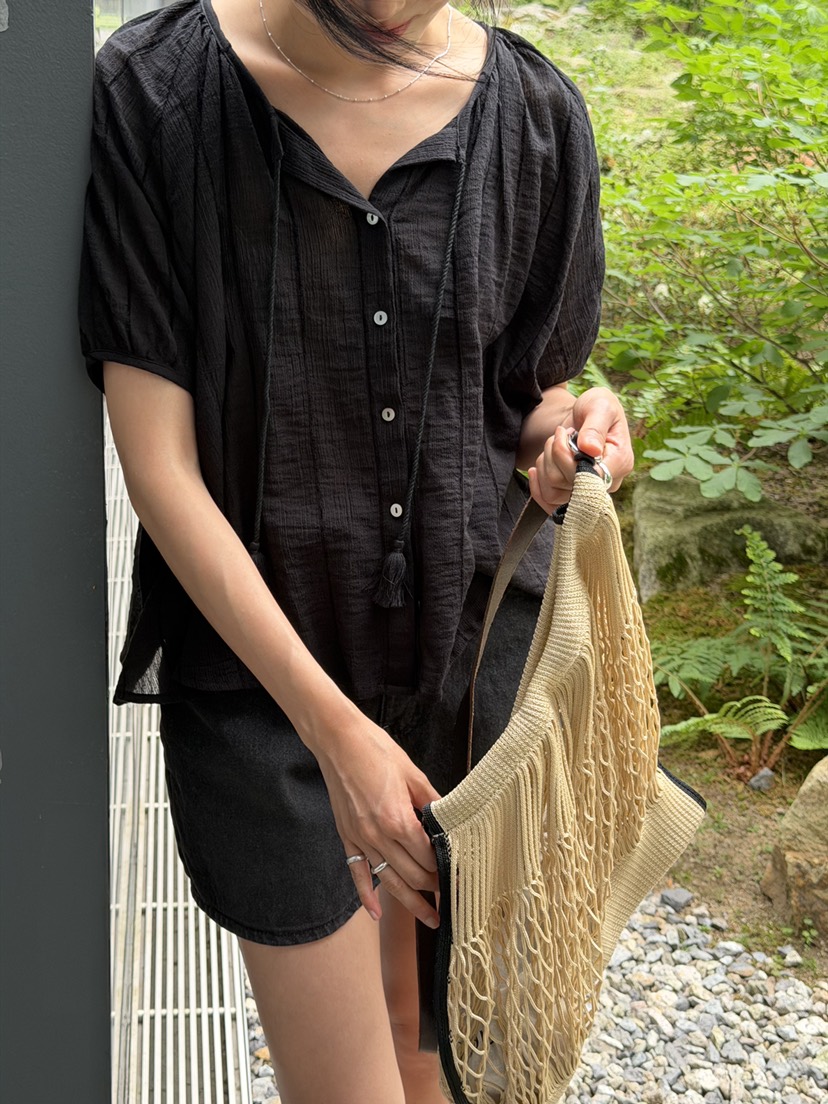 AMY GRACE-A東大門實拍韓國女士新品人氣熱賣襯衫蕾絲衫AMY GRACE襯衫/蕾絲衫