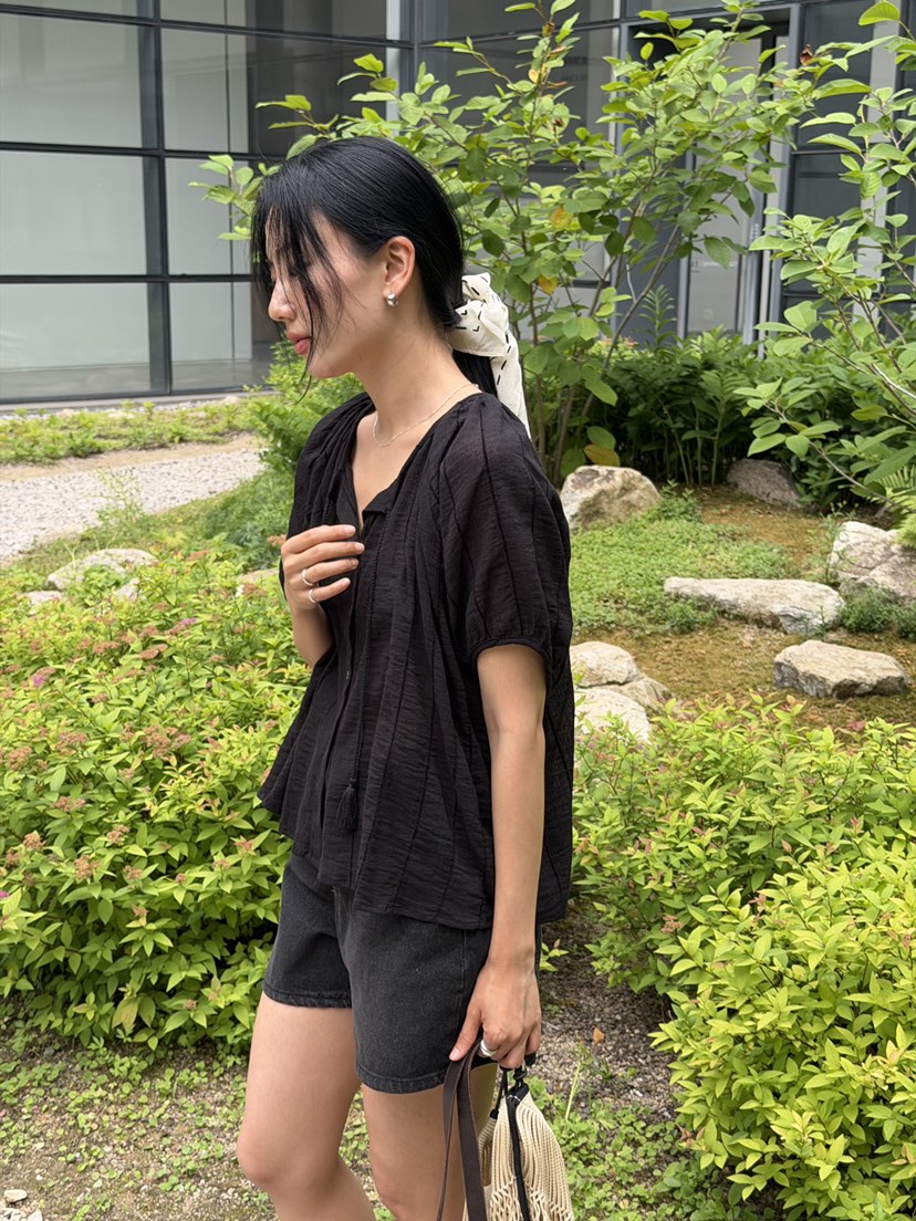 AMY GRACE-A東大門實拍韓國女士新品人氣熱賣襯衫蕾絲衫AMY GRACE襯衫/蕾絲衫