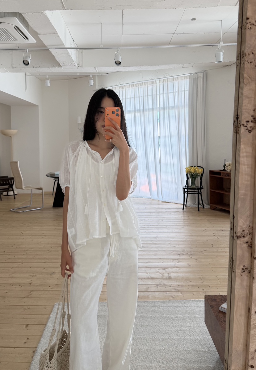 AMY GRACE-A東大門實拍韓國女士新品人氣熱賣襯衫蕾絲衫AMY GRACE襯衫/蕾絲衫