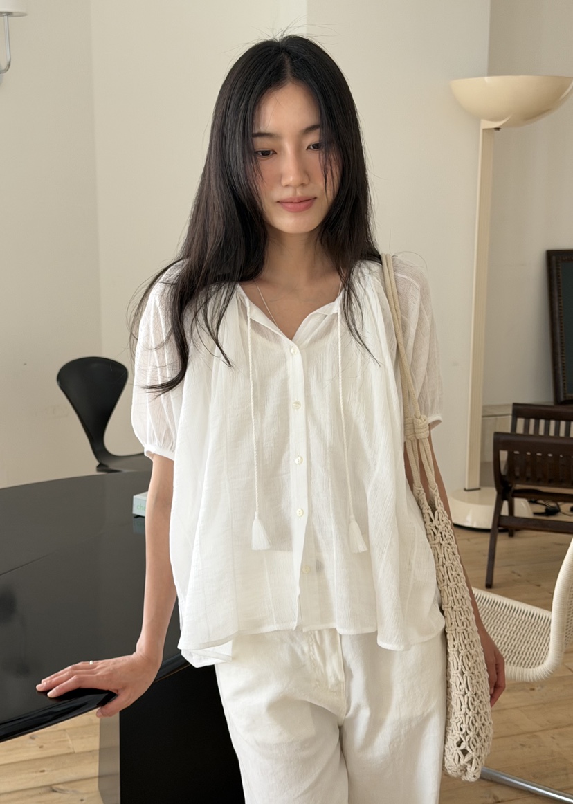 AMY GRACE-A東大門實拍韓國女士新品人氣熱賣襯衫蕾絲衫AMY GRACE襯衫/蕾絲衫
