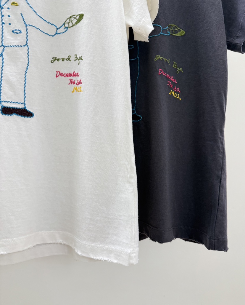 PEBBLE韓國東大門直郵女裝新品熱賣26夏季時尚推薦T恤刺繡PEBBLET恤