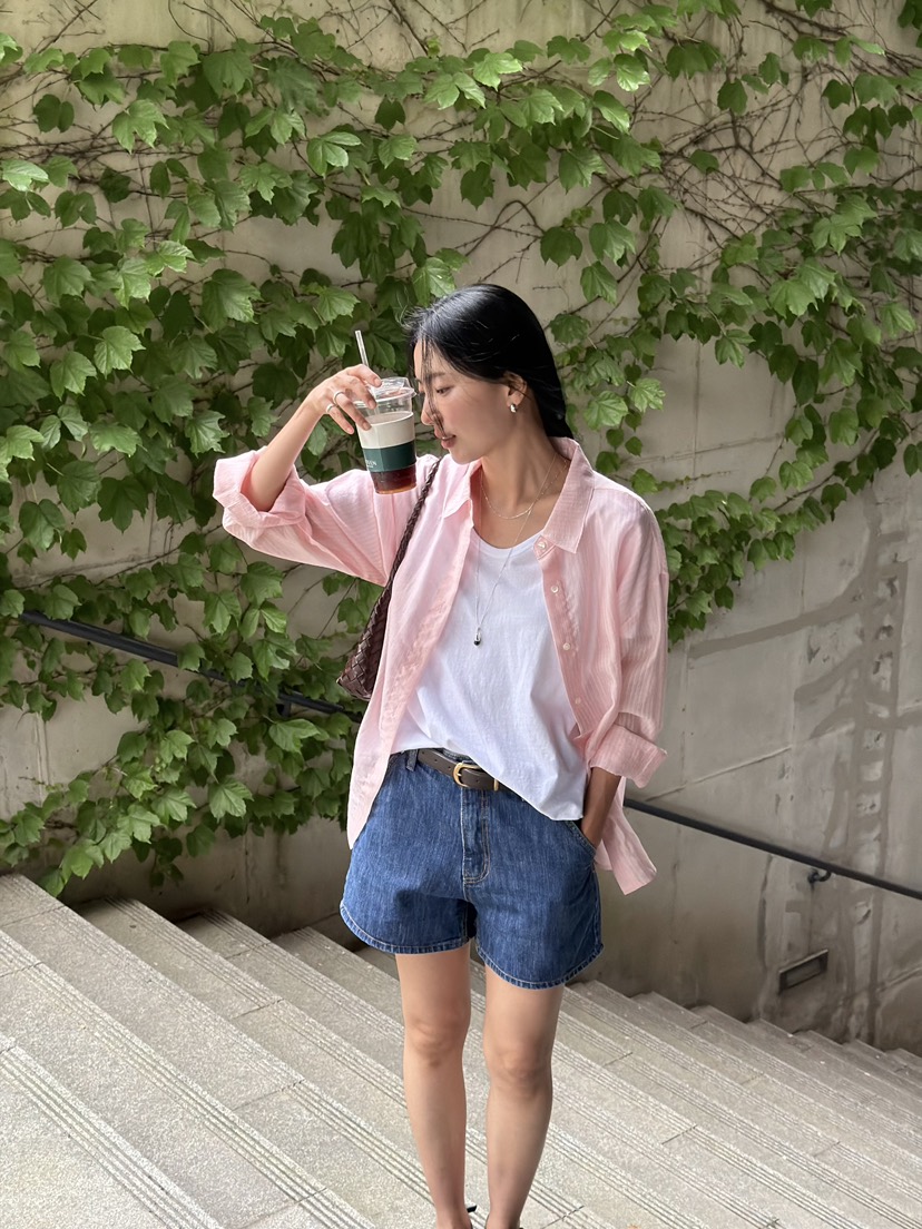 AMY GRACE-A韓國東大門代購女裝新款熱賣時尚襯衫蕾絲衫AMY GRACE襯衫/蕾絲衫
