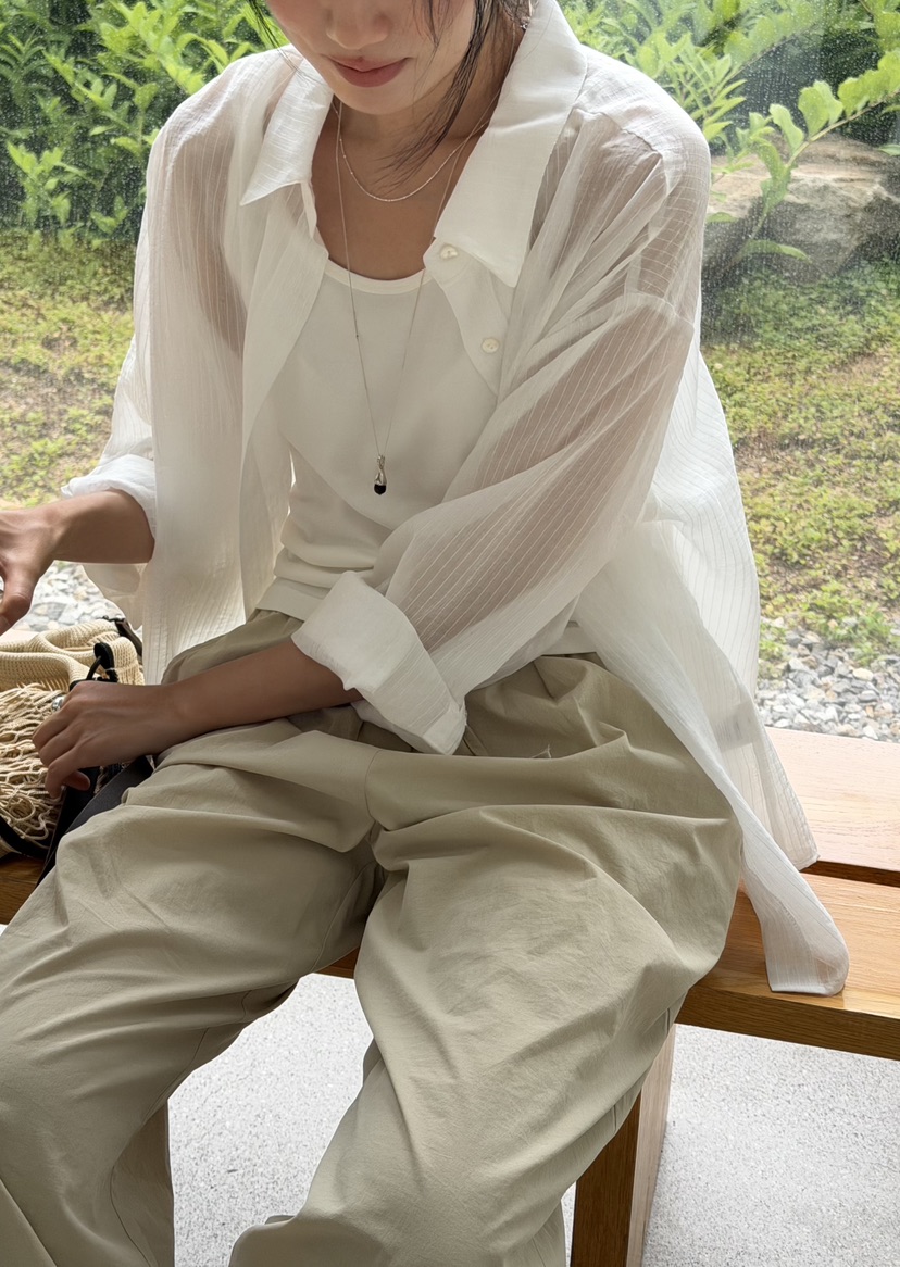 AMY GRACE-A韓國東大門代購女裝新款熱賣時尚襯衫蕾絲衫AMY GRACE襯衫/蕾絲衫