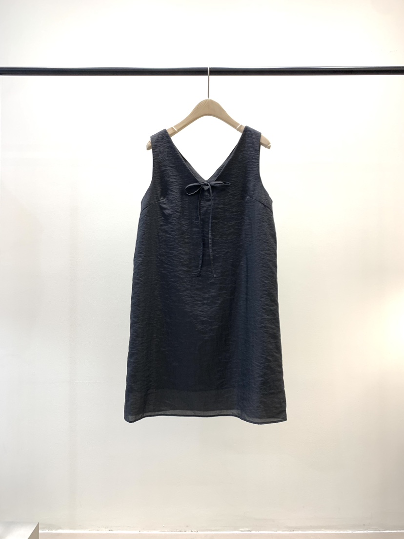 KNOCK韓國東大門直郵女裝新款26夏季熱賣推薦時尚休閑連衣裙KNOCK連衣裙圖色2