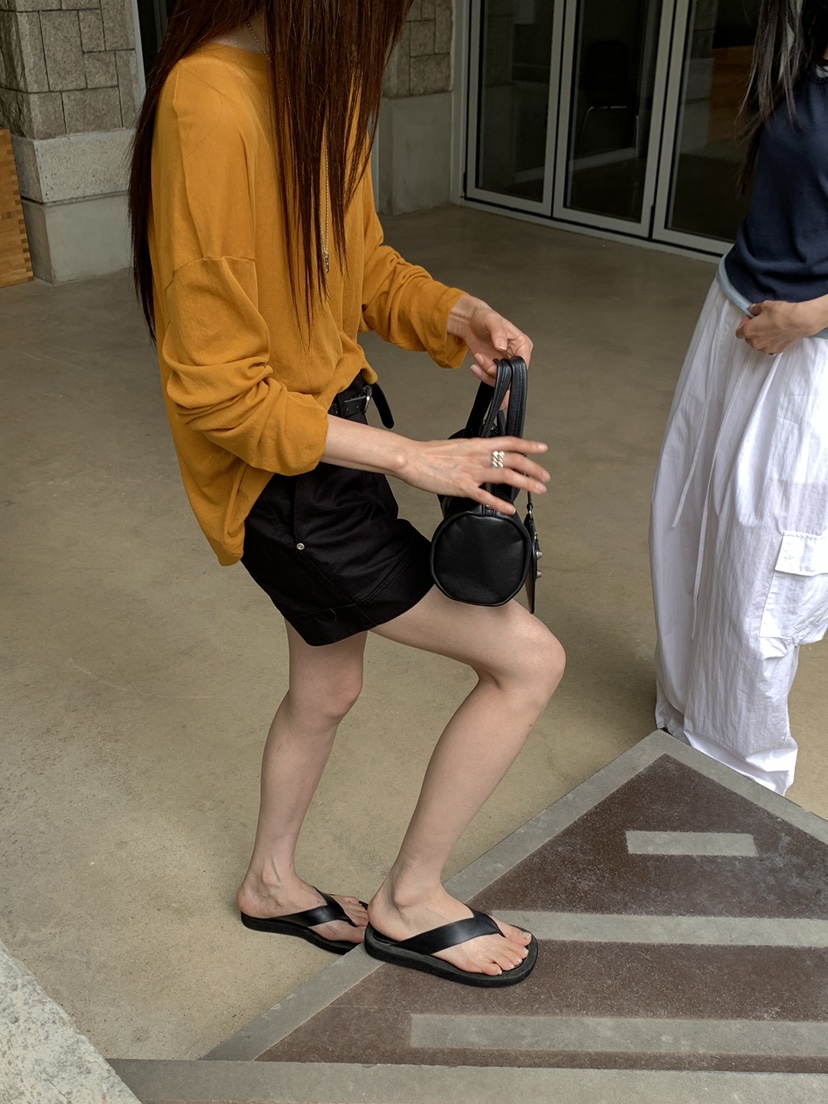 B_GARDER東大門實拍韓國女裝新品熱賣26夏季人氣推薦長袖T恤B.GARDER長袖T恤