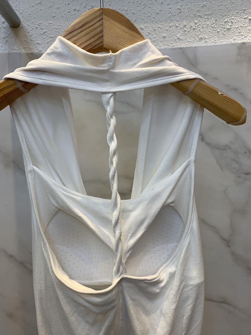 OLIVE TrEE韓國直郵實拍女士新品人氣休閑吊帶背心露背無袖OLIVE TrEE吊帶/背心