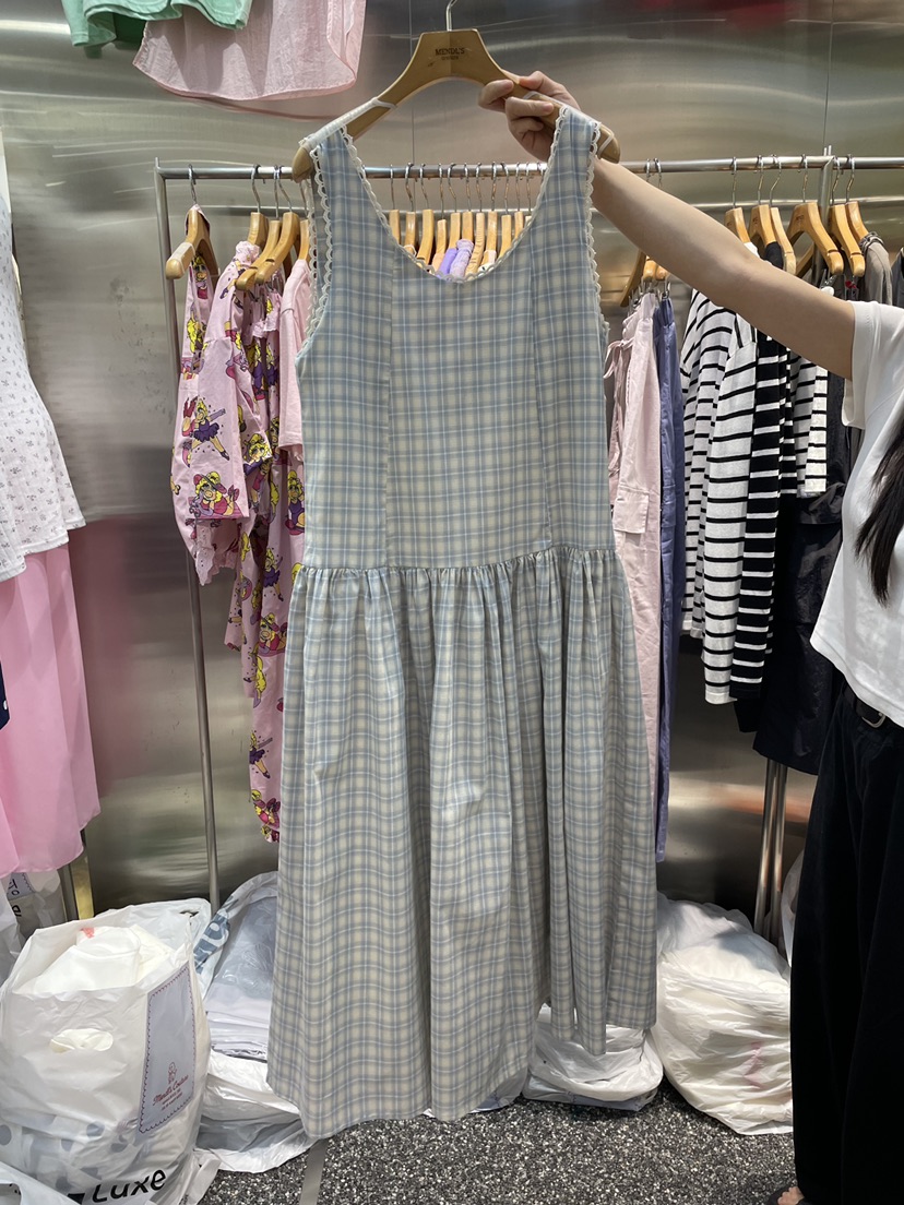 MENDL S韓國東大門直郵女士新品熱賣休閑26夏季連衣裙OPS格子MENDL S連衣裙圖色2藍米色
