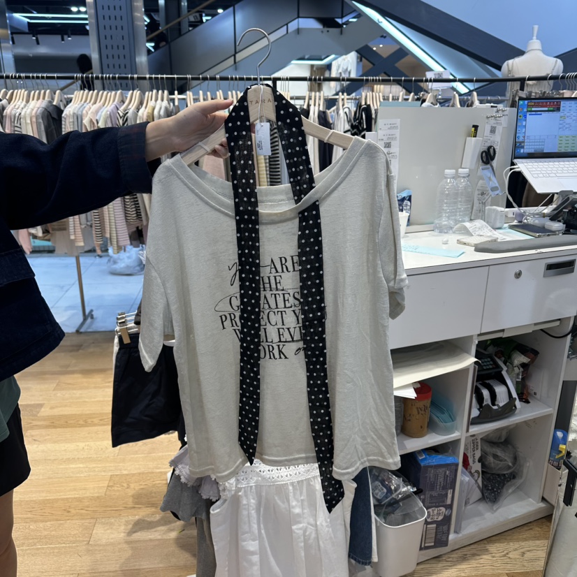 TARA韓國直郵女士新品推薦人氣休閑熱賣時尚26夏季T恤含圍巾TARAT恤圖色1