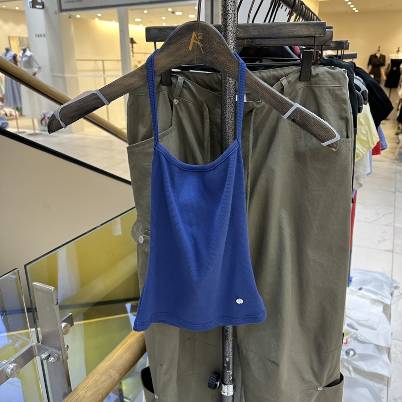 A2/D2東大門實拍韓國女士新品人氣26夏季吊帶背心露背無袖A2/D2吊帶/背心圖色2