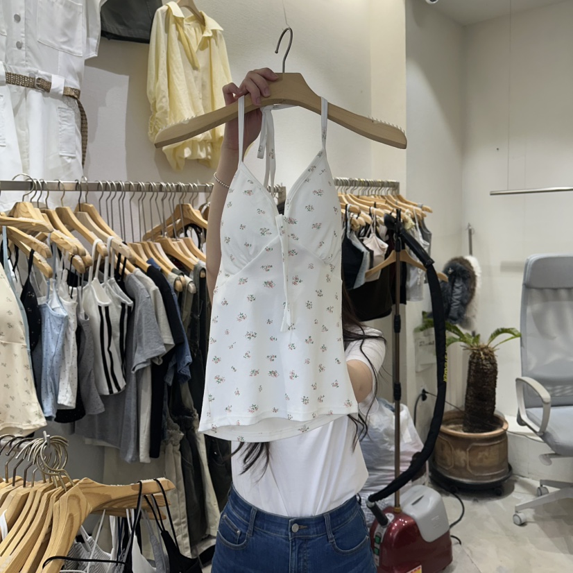 HIPTIQUE韓國直郵女士新品時尚熱賣26夏季吊帶背心小花無袖HIPTIQUE吊帶/背心圖色2