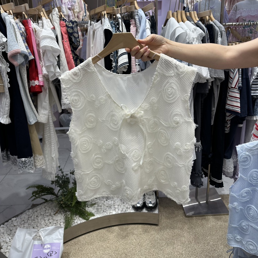 VIRUS東大門實拍韓國女裝新品人氣26夏季推薦吊帶背心含花VIRUS吊帶/背心圖色2